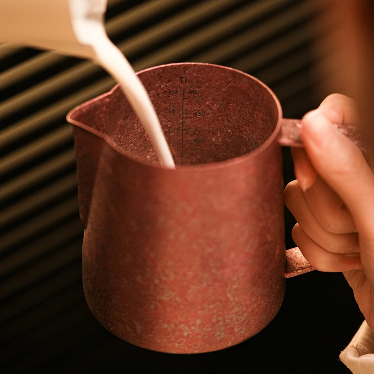 Titanium Milk Pitcher – Milchkännchen